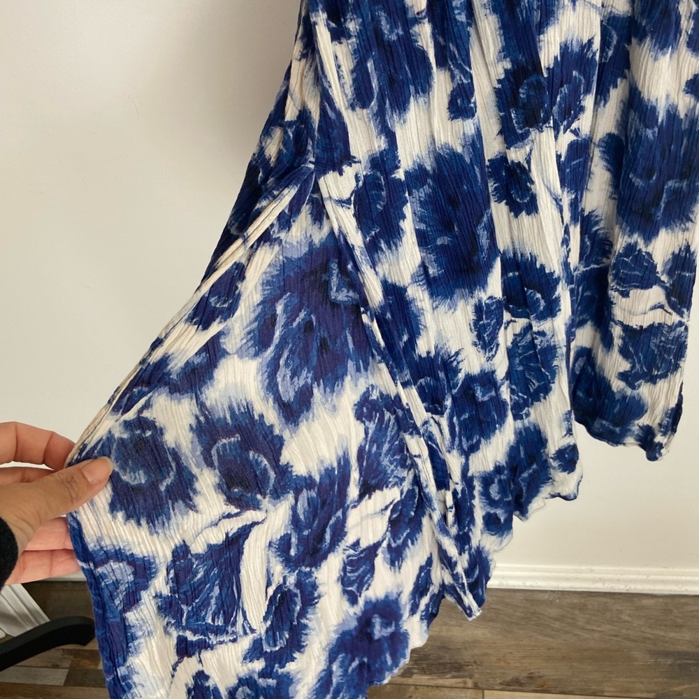 Blue Floral V-Neck Women’s Dress - Picture 9 of 15